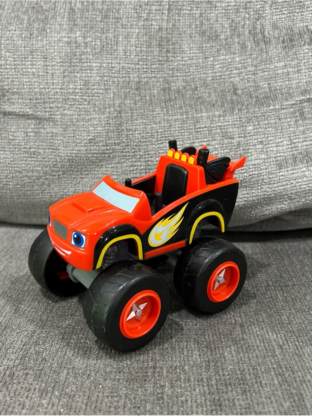 Blaze and the Monster Machines Ninja Mattel Toy Truck Nickelodeon Red Black